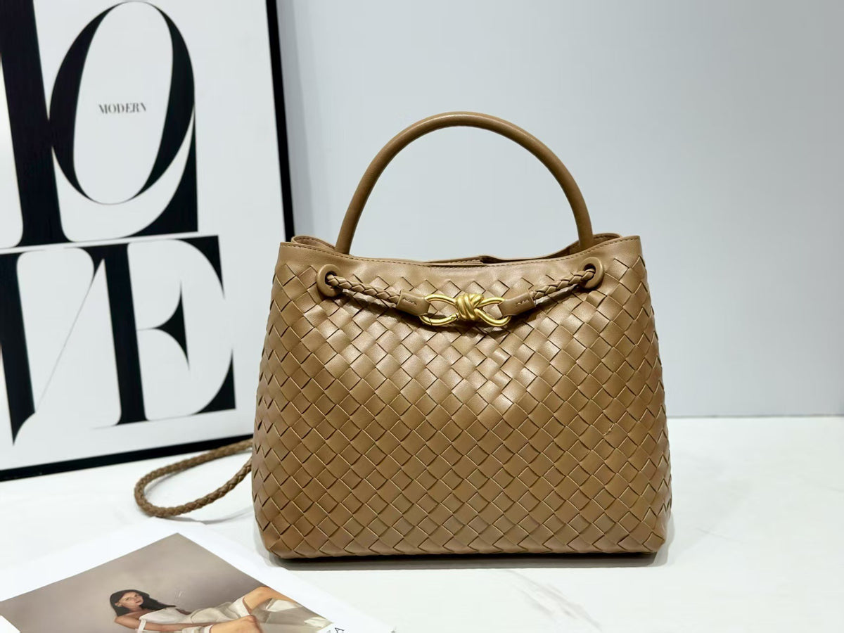 Women's Large Capacity Outing Simple Handmade Woven Women's Shoulder Bag