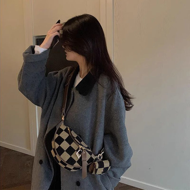 Women's High Sense Large Capacity Retro Chessboard Grid Women's Messenger Bag
