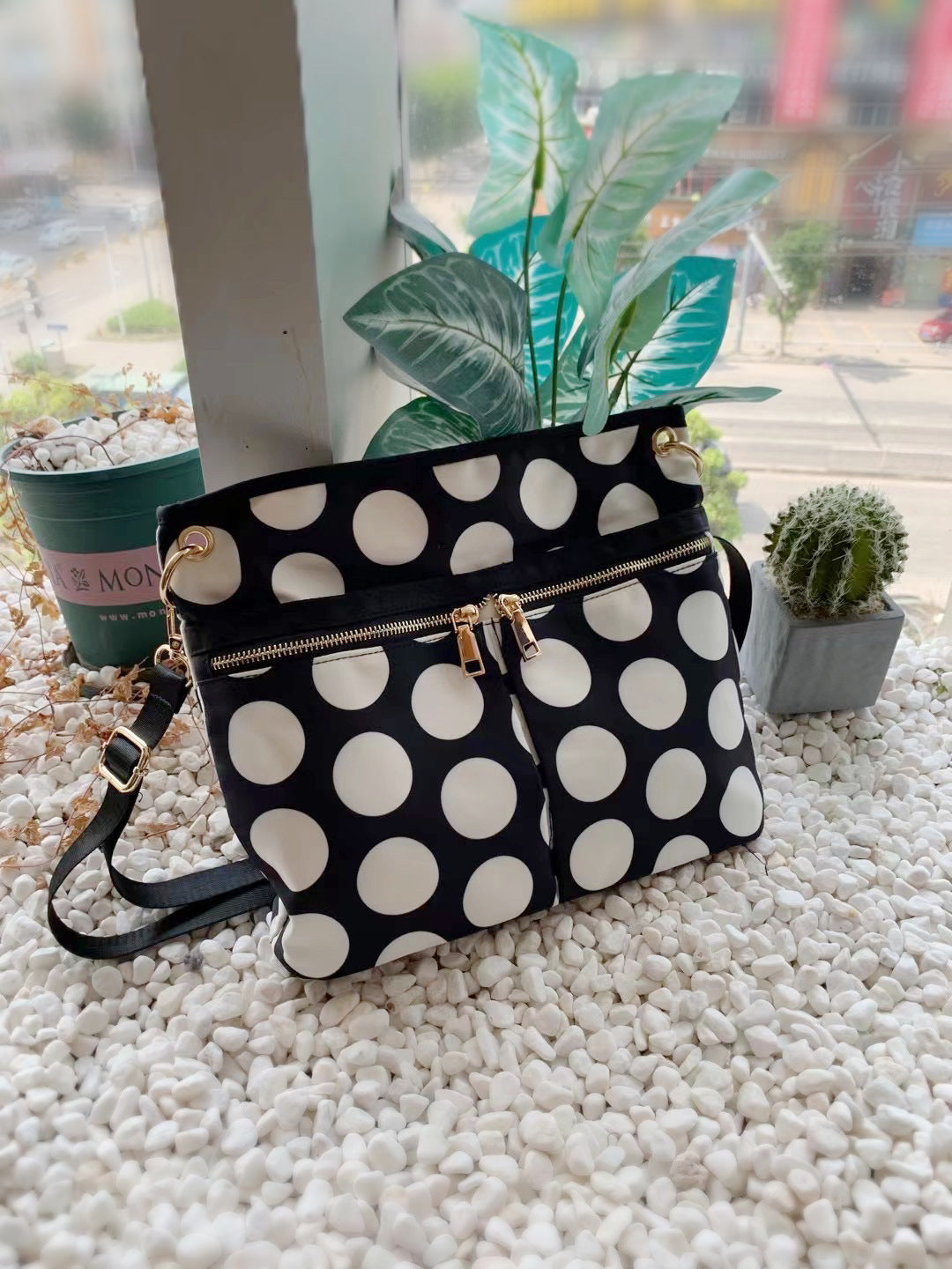 Women's High Texture Waterproof Nylon Cloth Punching Crossbody Bags