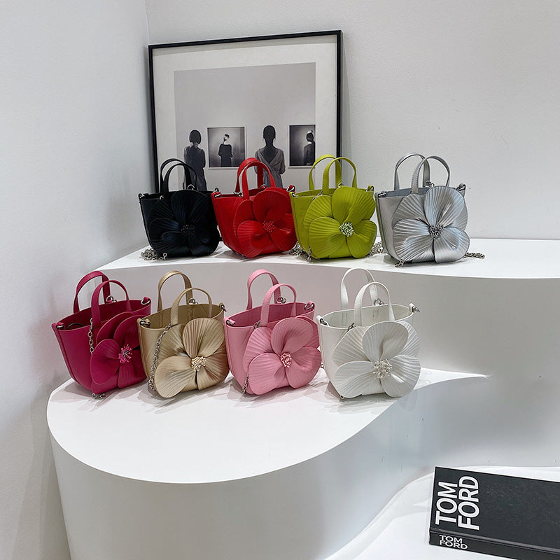 Women's Cute High-grade Three-dimensional Flower Hand-held Banquet Handbags