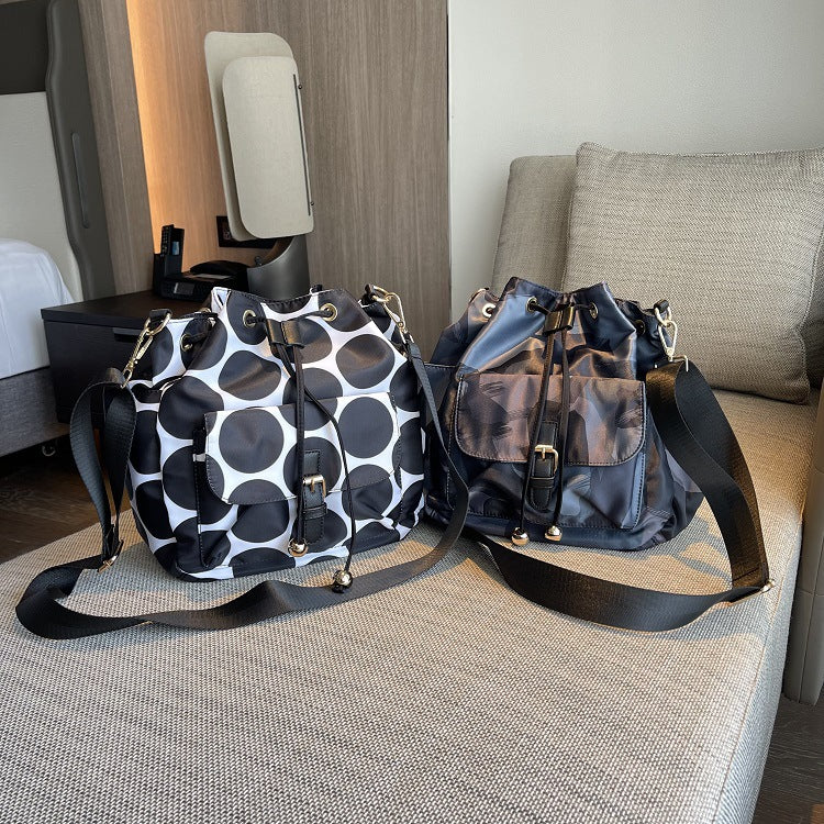 Women's High Korean Style Nylon Cloth Fashionable Large Shoulder Bags