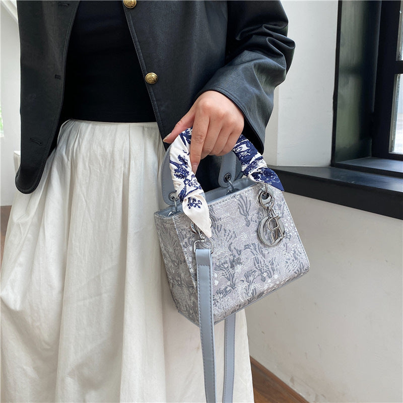 Women's High-grade Light Luxury Diana Versatile High Crossbody Bags